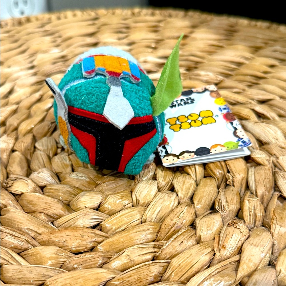 Disney Tsum Tsum mini plush featuring Boba Fett from Star Wars NWT